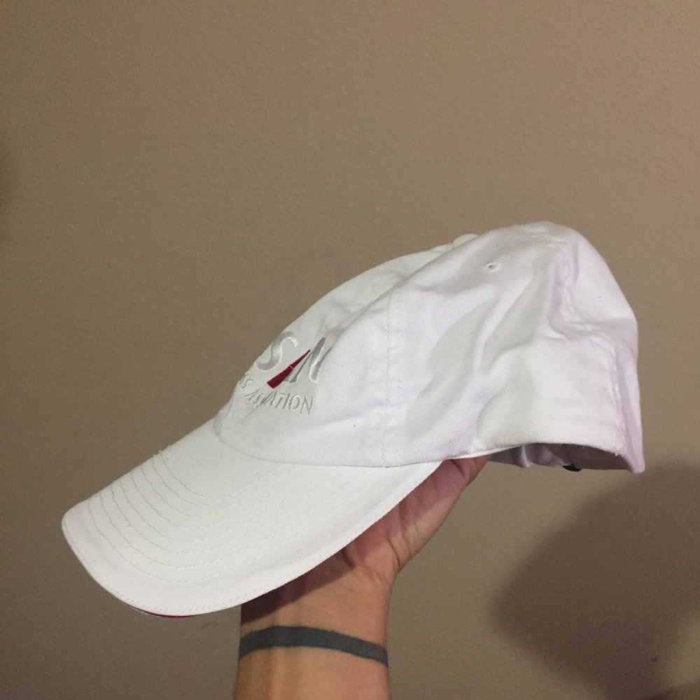 Askan White Basebal cap - Picture 6 of 8